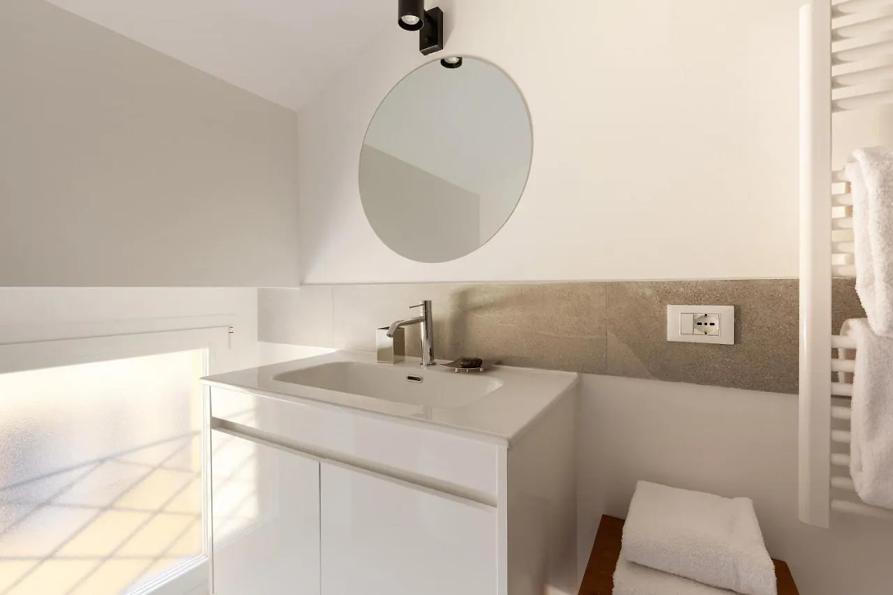 Guest house Spiga 46 Suites By Brera Apartments Milan