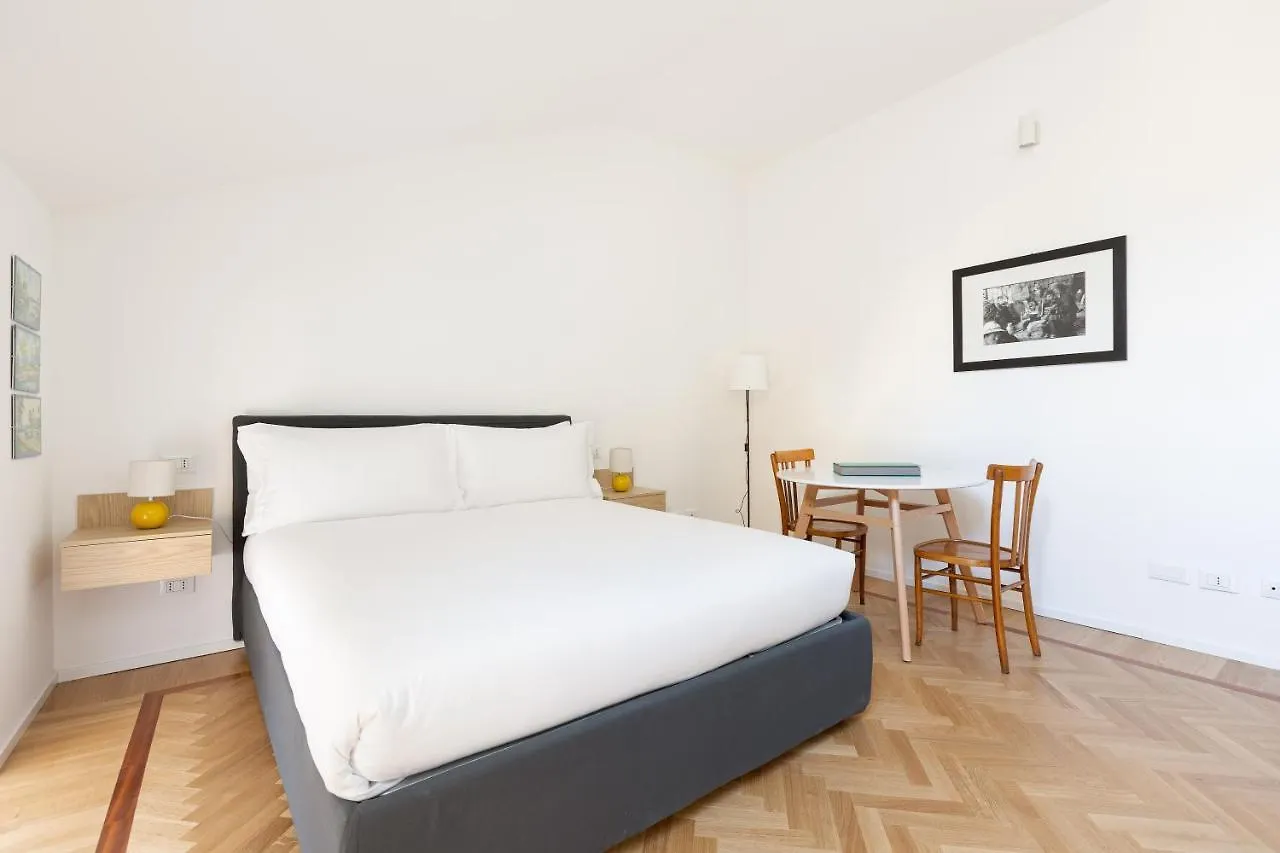 Spiga 46 Suites By Brera Apartments Milan 0*,  Italy