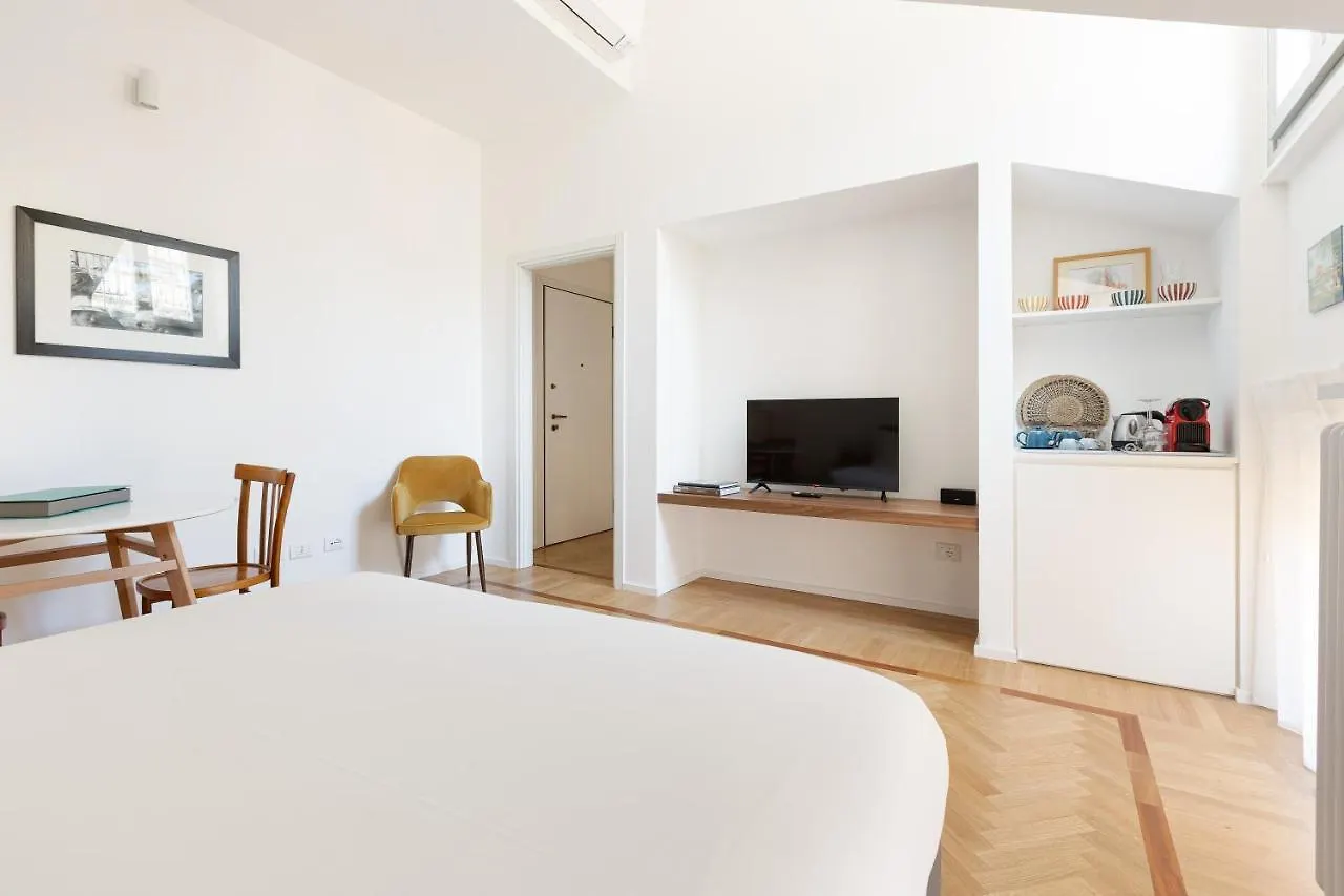 Spiga 46 Suites By Brera Apartments Milan Guest house