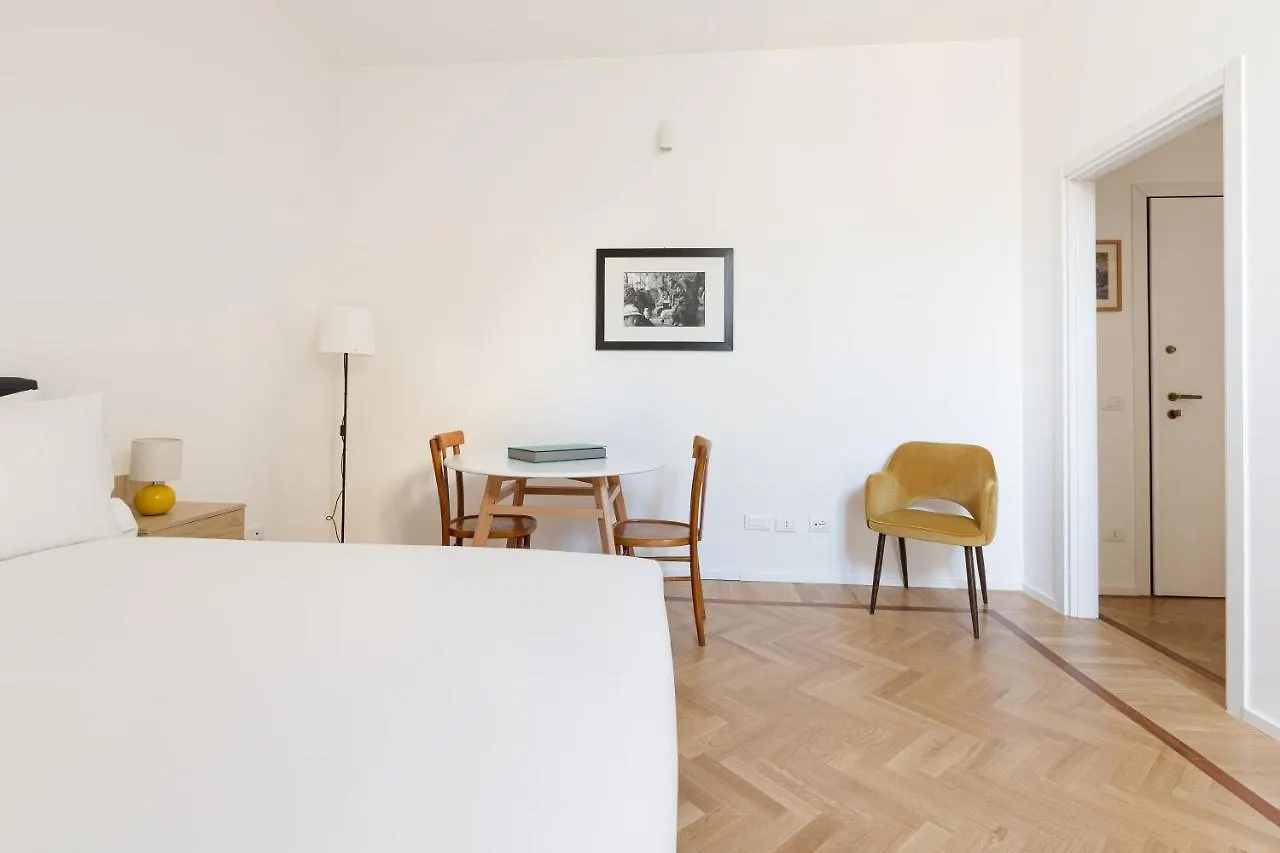 Spiga 46 Suites By Brera Apartments Milan Guest house