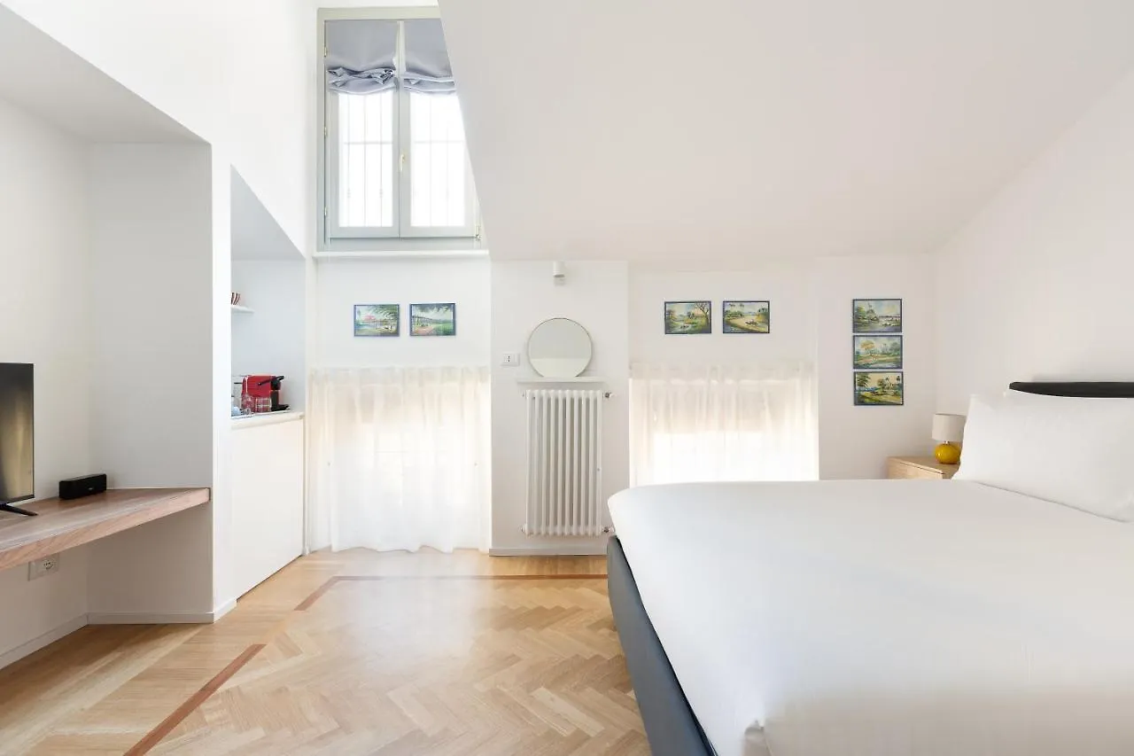 Guest house Spiga 46 Suites By Brera Apartments Milan